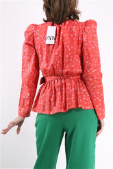 חולצה חדשה ZARA  מעוצבת באדום- XXS-XS